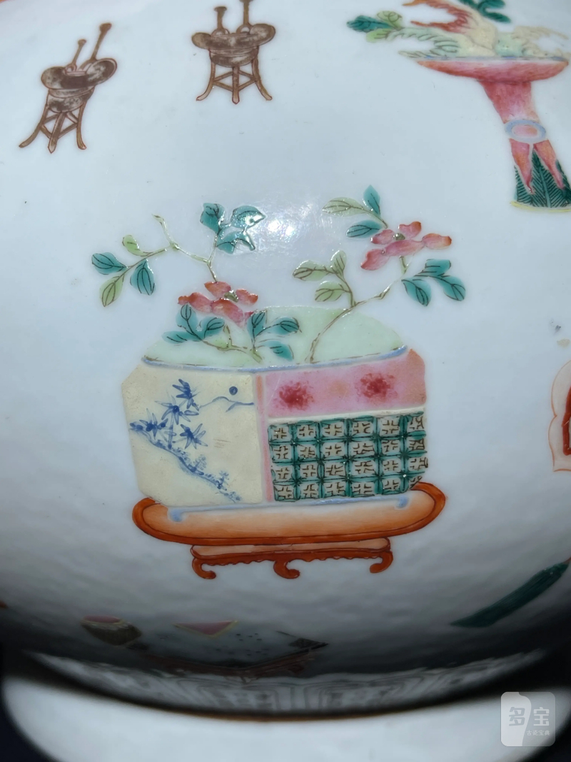 清晚期 粉彩博古纹瓶 - 图8